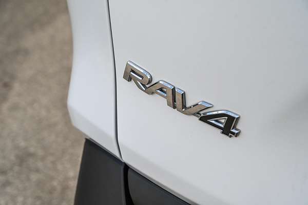 2020 Toyota RAV4 GX AXAH54R