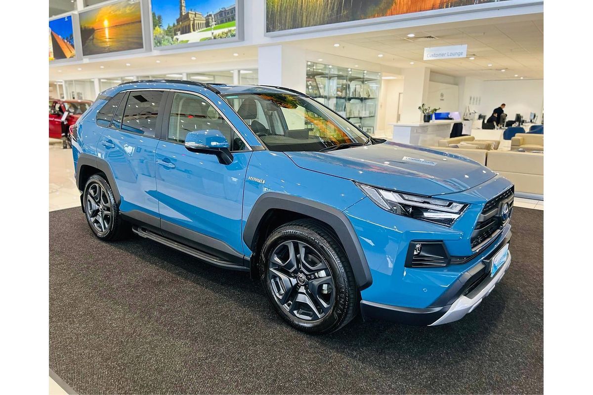2023 Toyota RAV4 Edge AXAH54R