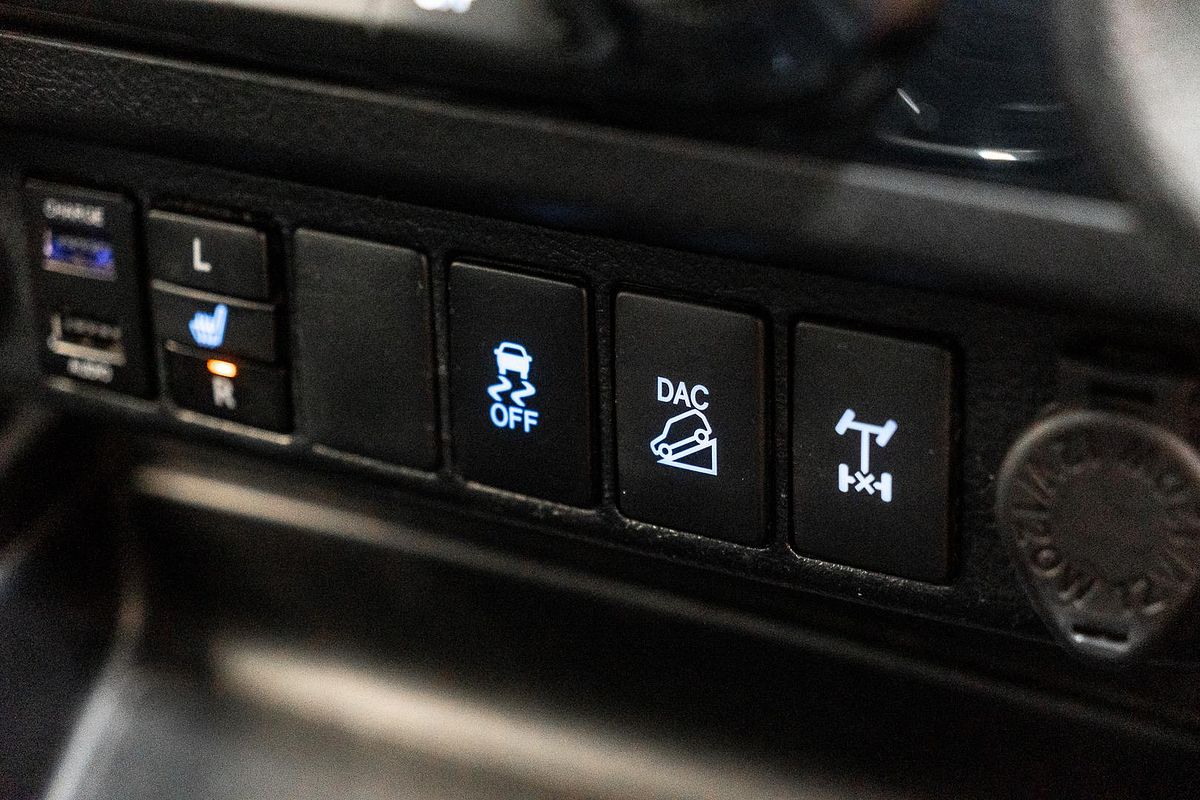 2018 Toyota Hilux Rugged X GUN126R 4X4