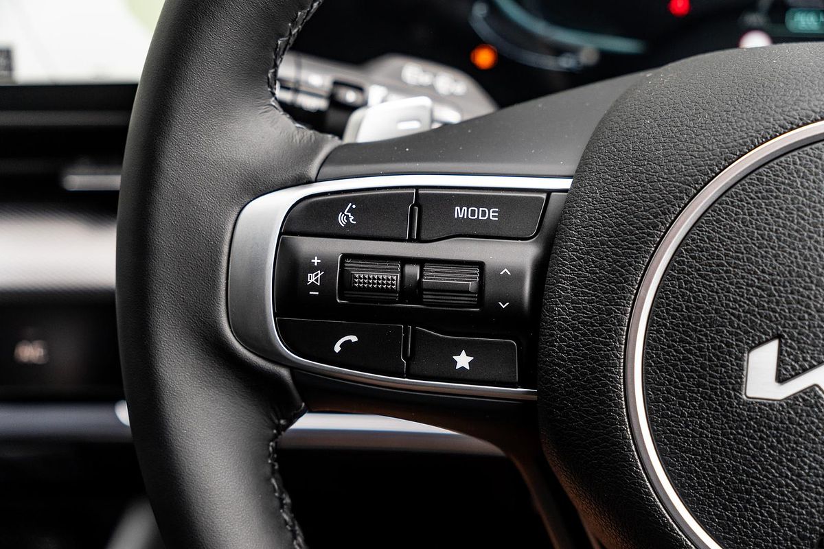 2025 Kia Sportage SX+ NQ5