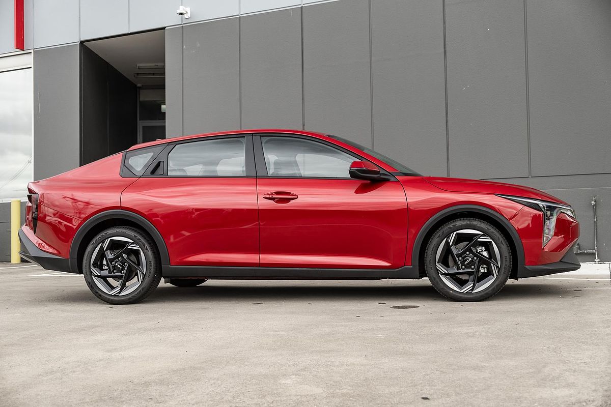 2025 Kia K4 Sport+ CL4m