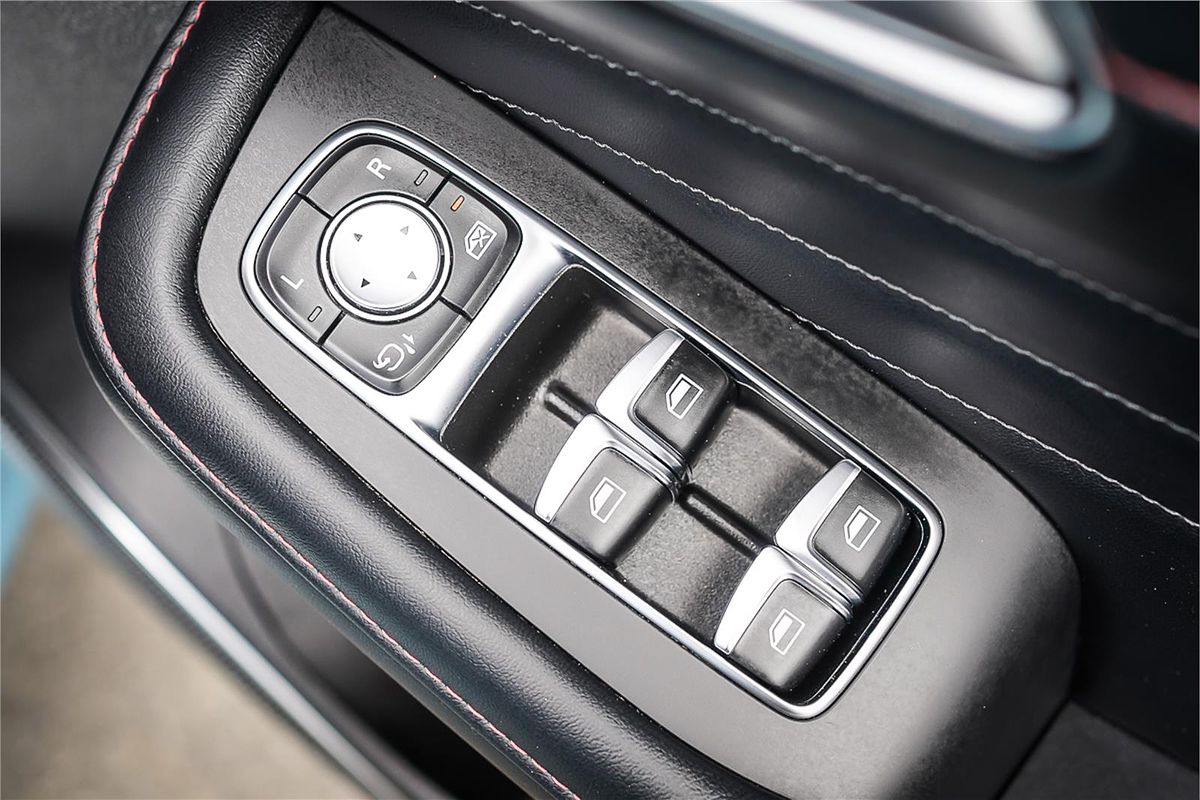 2021 MG HS PHEV Essence SAS23