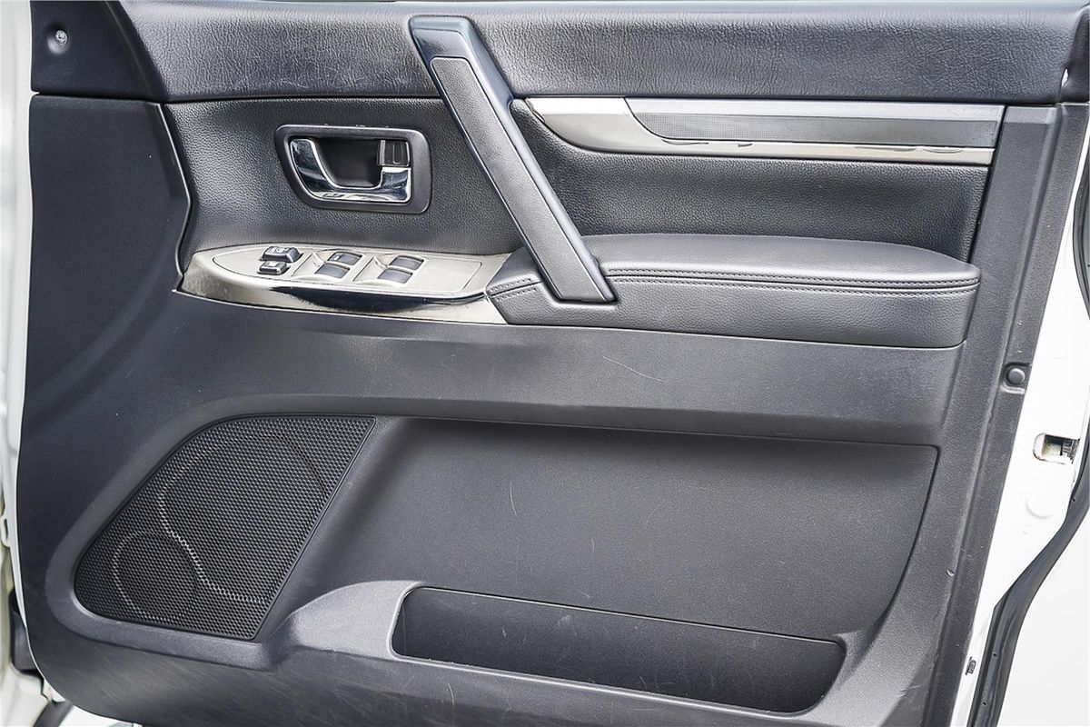 2017 Mitsubishi Pajero GLX NX