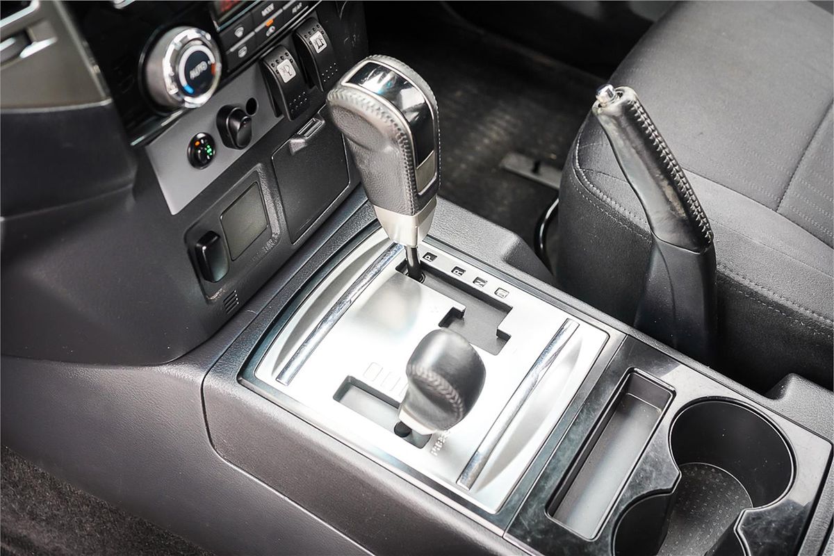 2017 Mitsubishi Pajero GLX NX