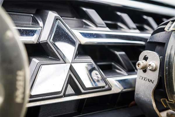 2017 Mitsubishi Pajero GLX NX