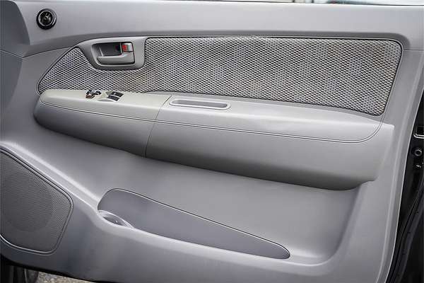 2008 Toyota Hilux SR GGN15R Rear Wheel Drive