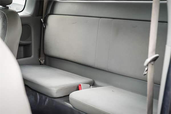 2008 Toyota Hilux SR GGN15R Rear Wheel Drive