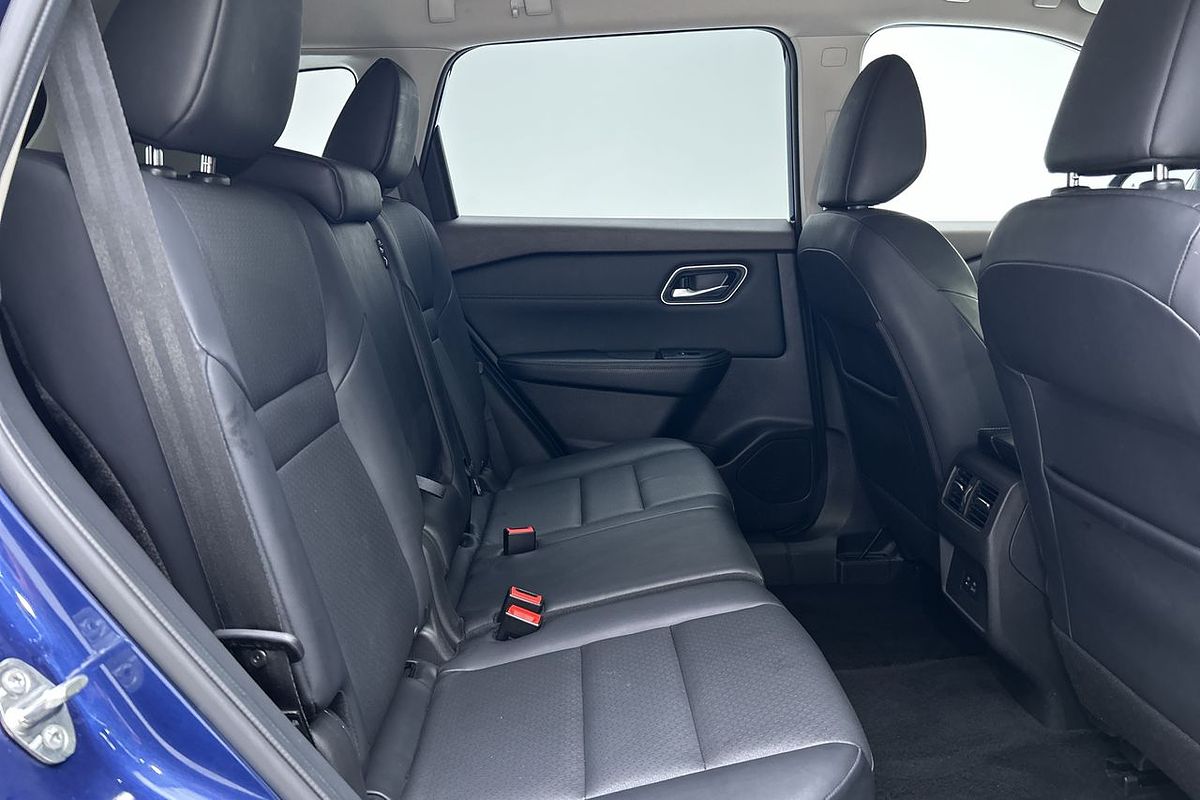 2023 Nissan X-TRAIL ST-L T33