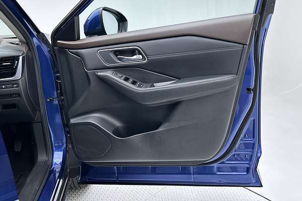 2023 Nissan X-TRAIL ST-L T33
