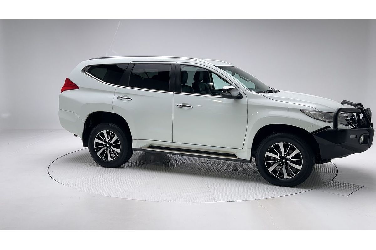 2017 Mitsubishi Pajero Sport GLS QE