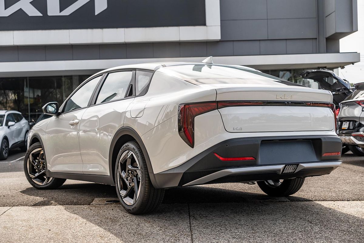 2025 Kia K4 Sport CL4m