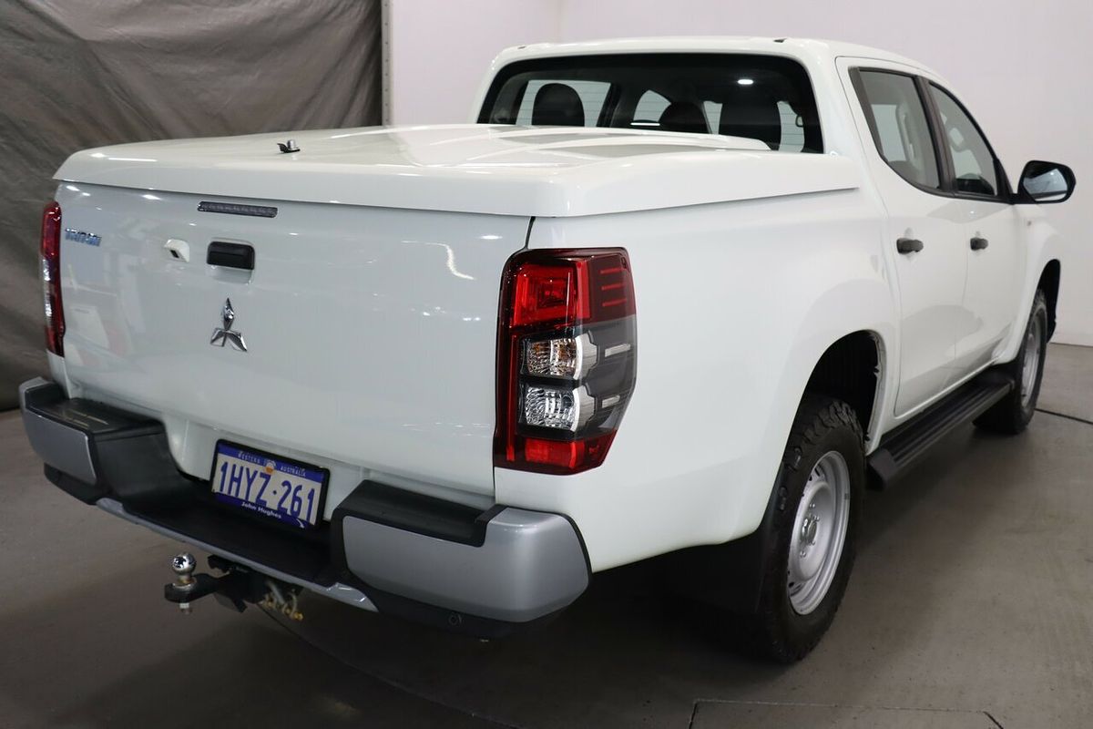 2023 Mitsubishi Triton GLX+ MR 4X4