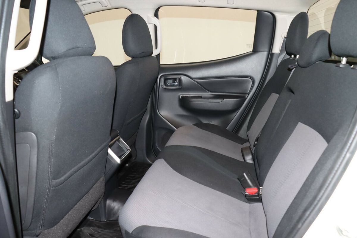 2023 Mitsubishi Triton GLX+ MR 4X4