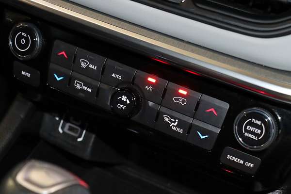 2023 Jeep Compass Limited M6