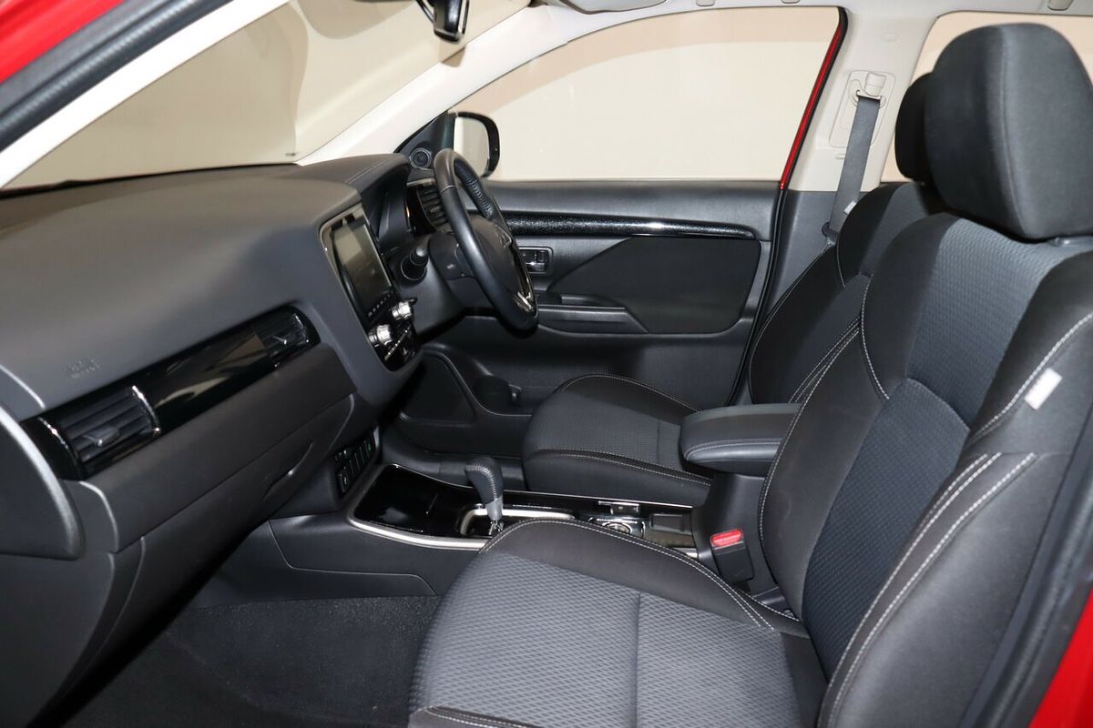 2021 Mitsubishi Outlander ES ZL
