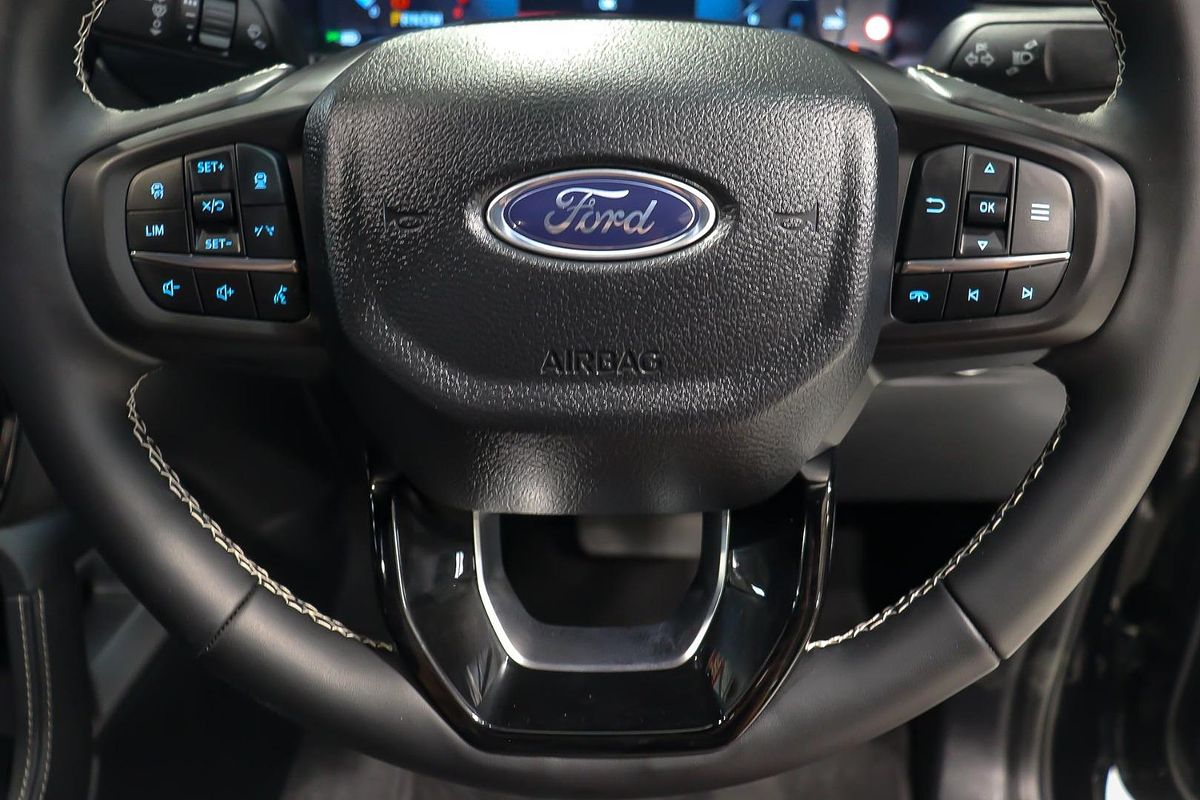 2025 Ford Ranger Platinum 4X4