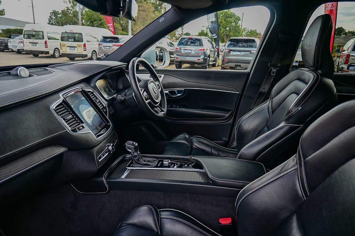 2018 Volvo XC90 T6 R-Design