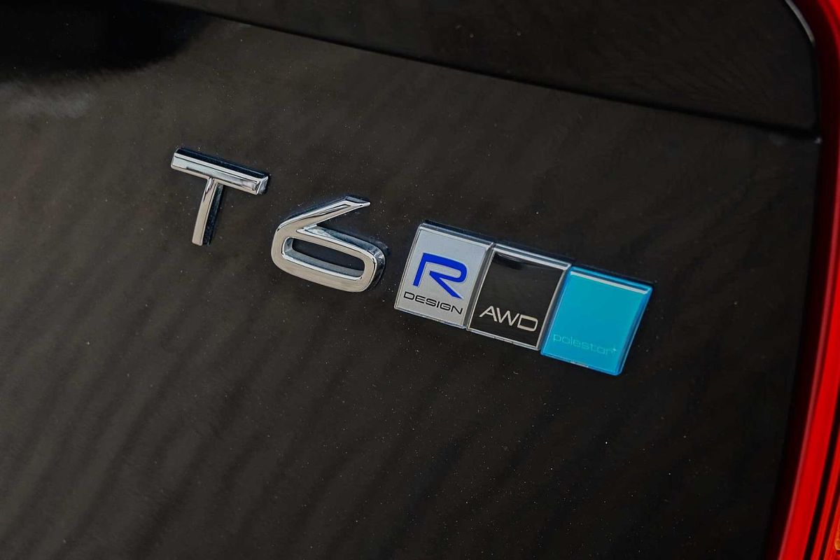 2018 Volvo XC90 T6 R-Design