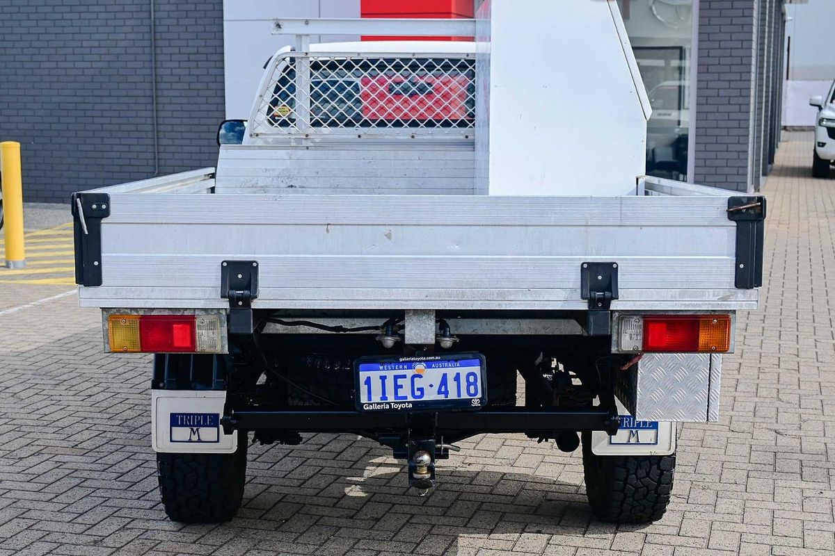 2010 Toyota Hilux SR KUN26R 4X4