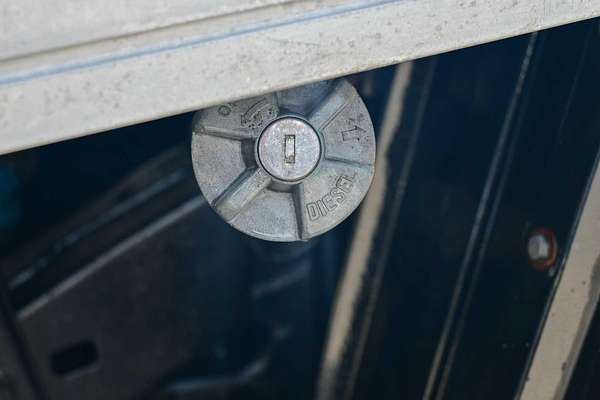 2010 Toyota Hilux SR KUN26R 4X4