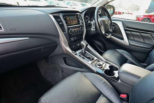 2016 Mitsubishi Pajero Sport Exceed QE