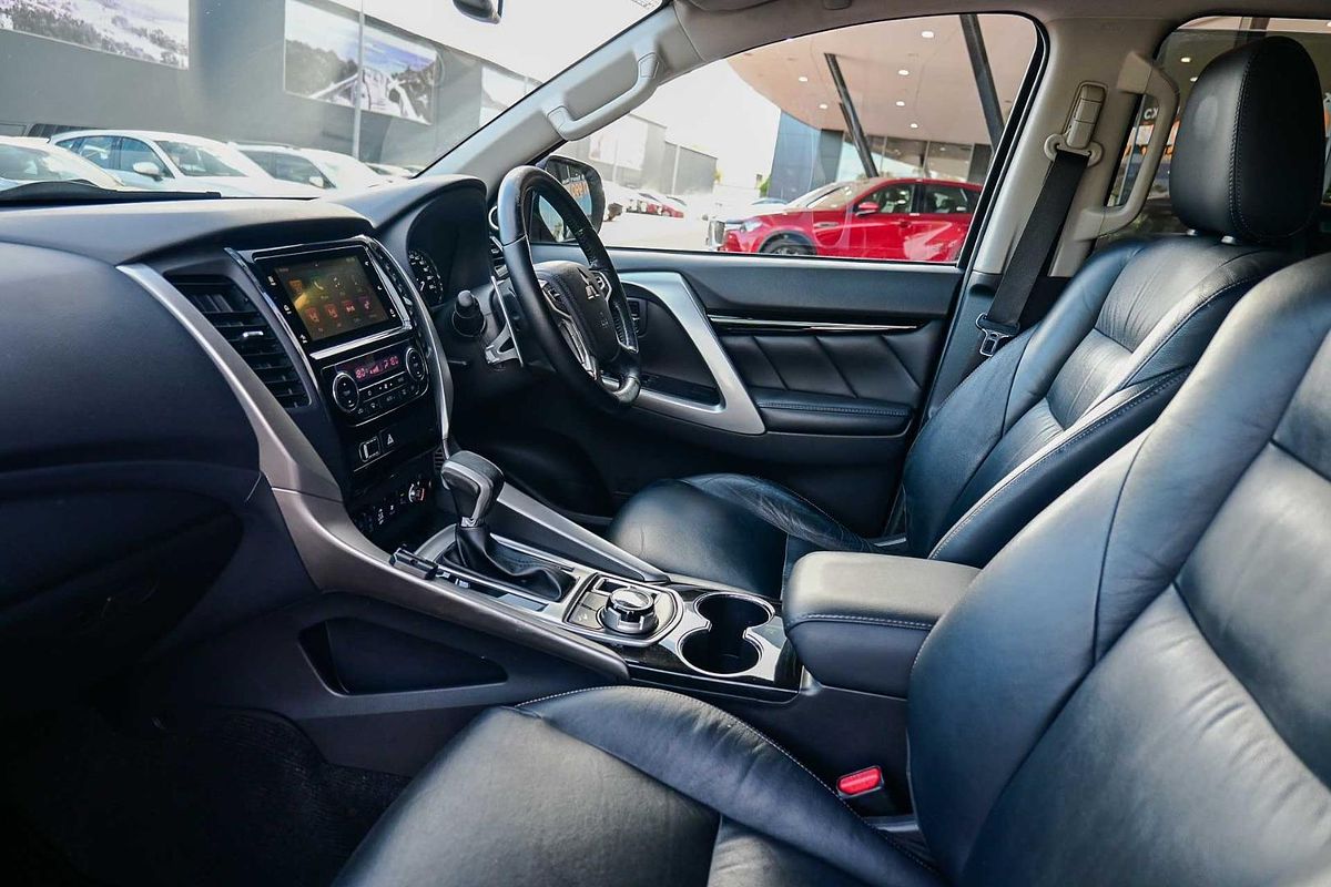 2016 Mitsubishi Pajero Sport Exceed QE