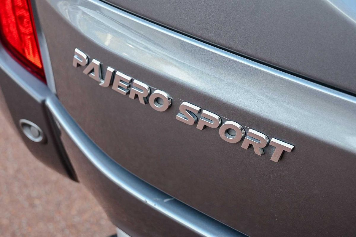 2016 Mitsubishi Pajero Sport Exceed QE