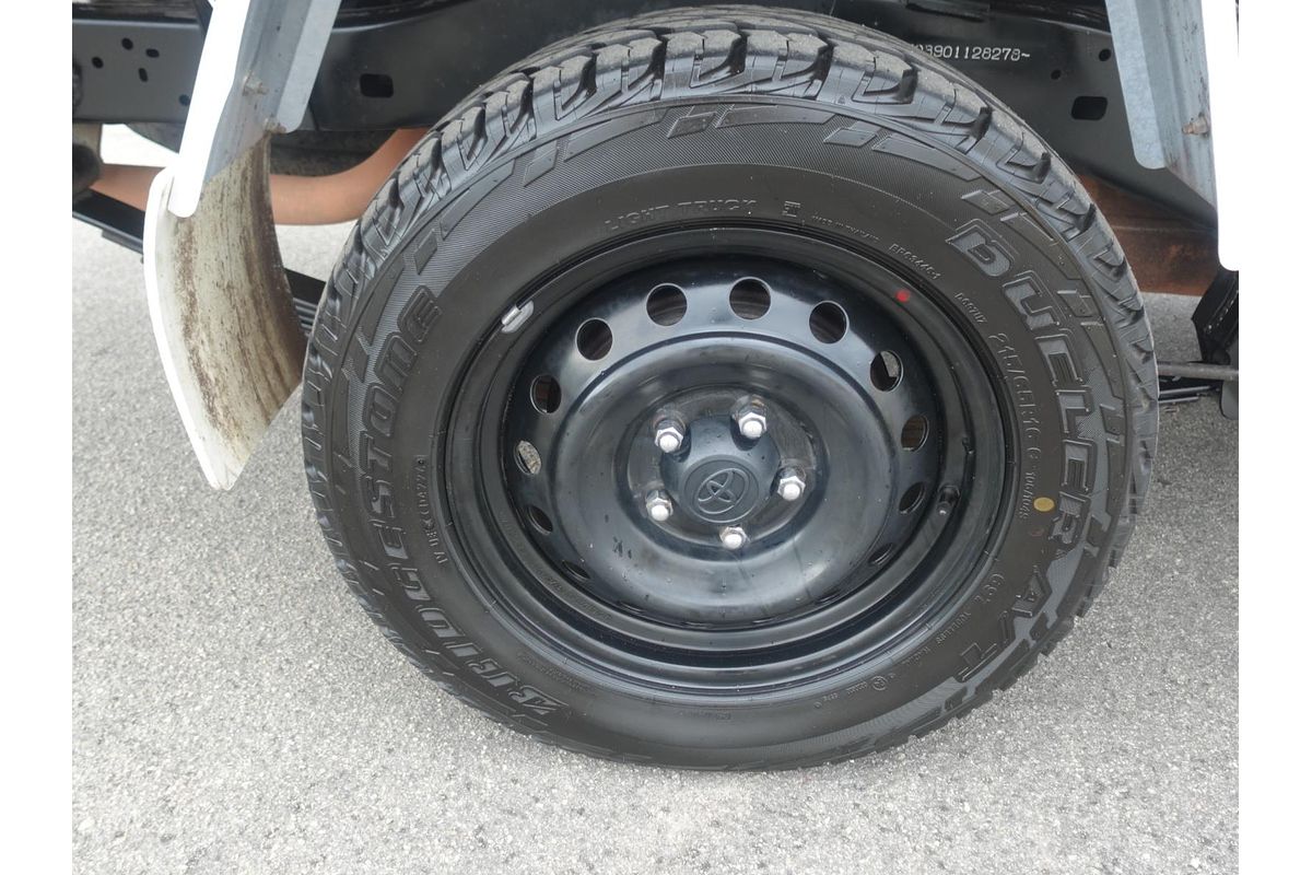 2019 Toyota Hilux Workmate TGN121R Rear Wheel Drive