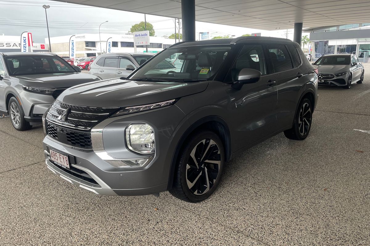 2022 Mitsubishi Outlander PHEV Exceed ZM