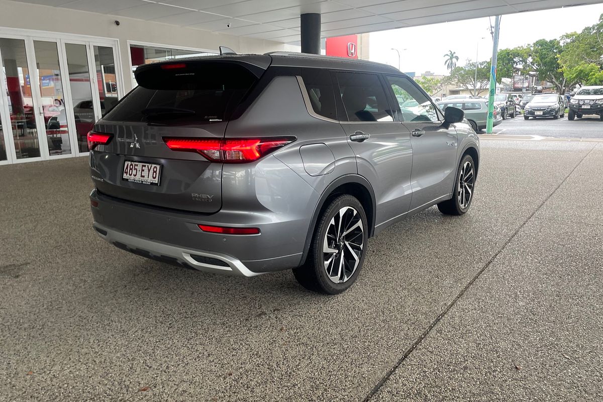 2022 Mitsubishi Outlander PHEV Exceed ZM