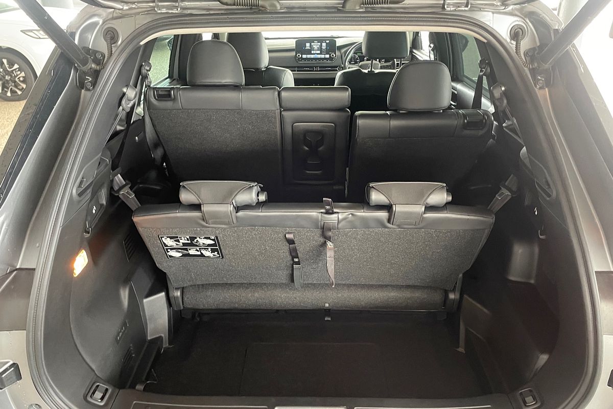 2022 Mitsubishi Outlander PHEV Exceed ZM
