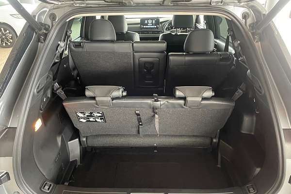 2022 Mitsubishi Outlander PHEV Exceed ZM