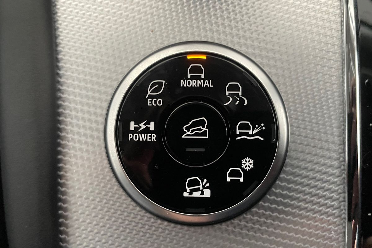 2022 Mitsubishi Outlander PHEV Exceed ZM