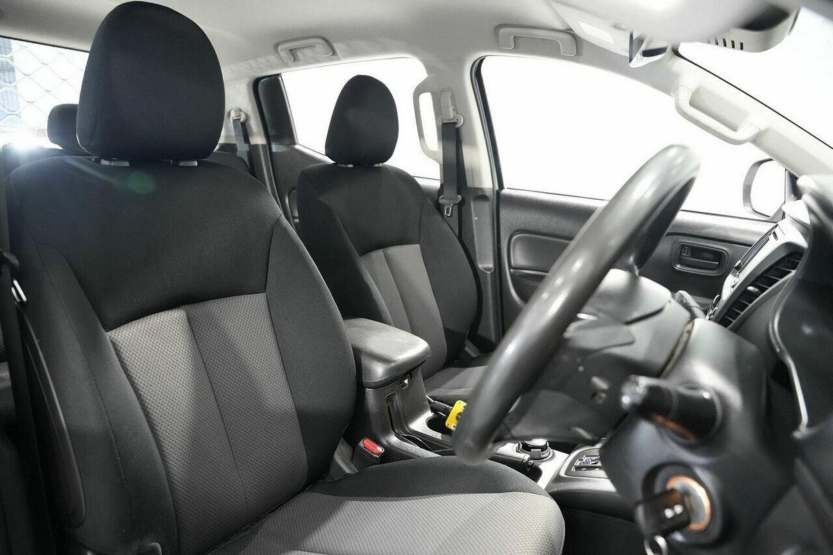 2021 Mitsubishi Triton GLX MR 4X4
