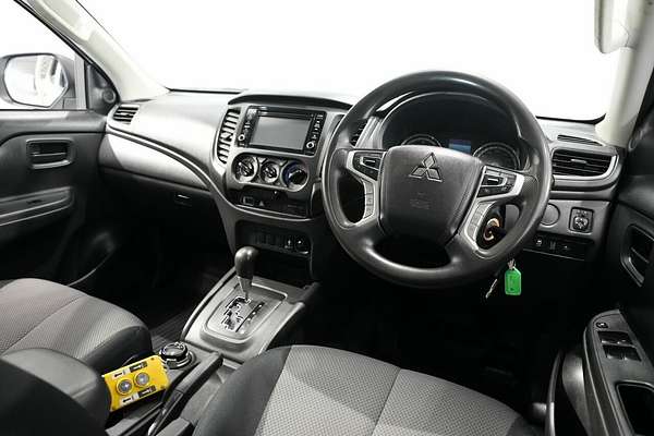 2021 Mitsubishi Triton GLX MR 4X4