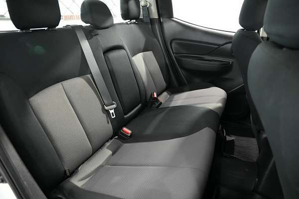 2021 Mitsubishi Triton GLX MR 4X4