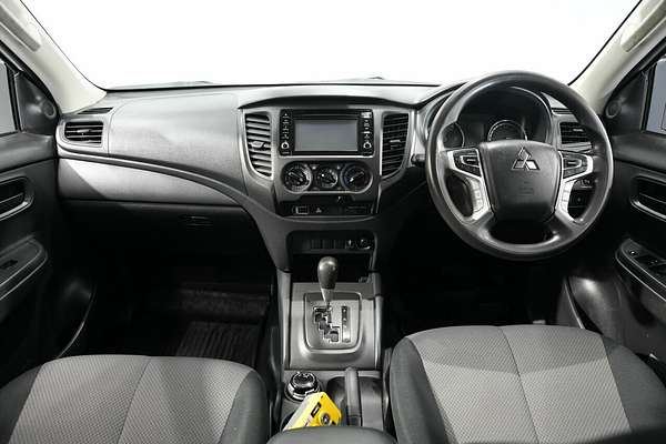 2021 Mitsubishi Triton GLX MR 4X4