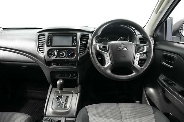 2021 Mitsubishi Triton GLX MR 4X4