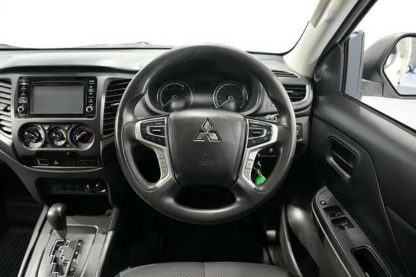2021 Mitsubishi Triton GLX MR 4X4