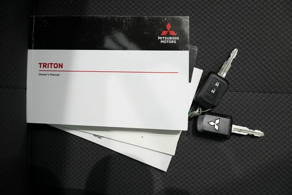 2021 Mitsubishi Triton GLX MR 4X4