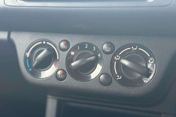 2009 Suzuki Swift  RS415