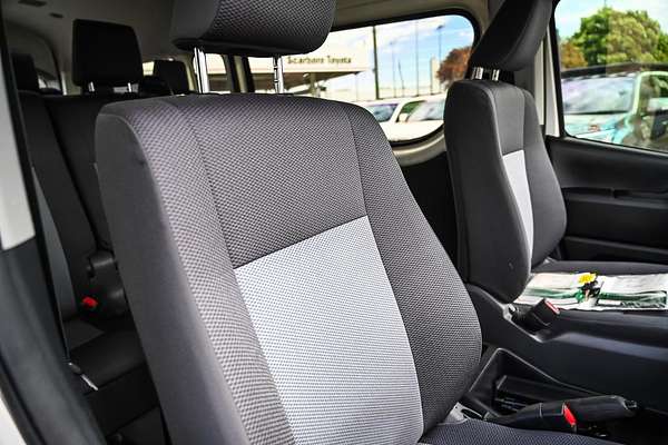 2020 Toyota Hiace Commuter GDH322R