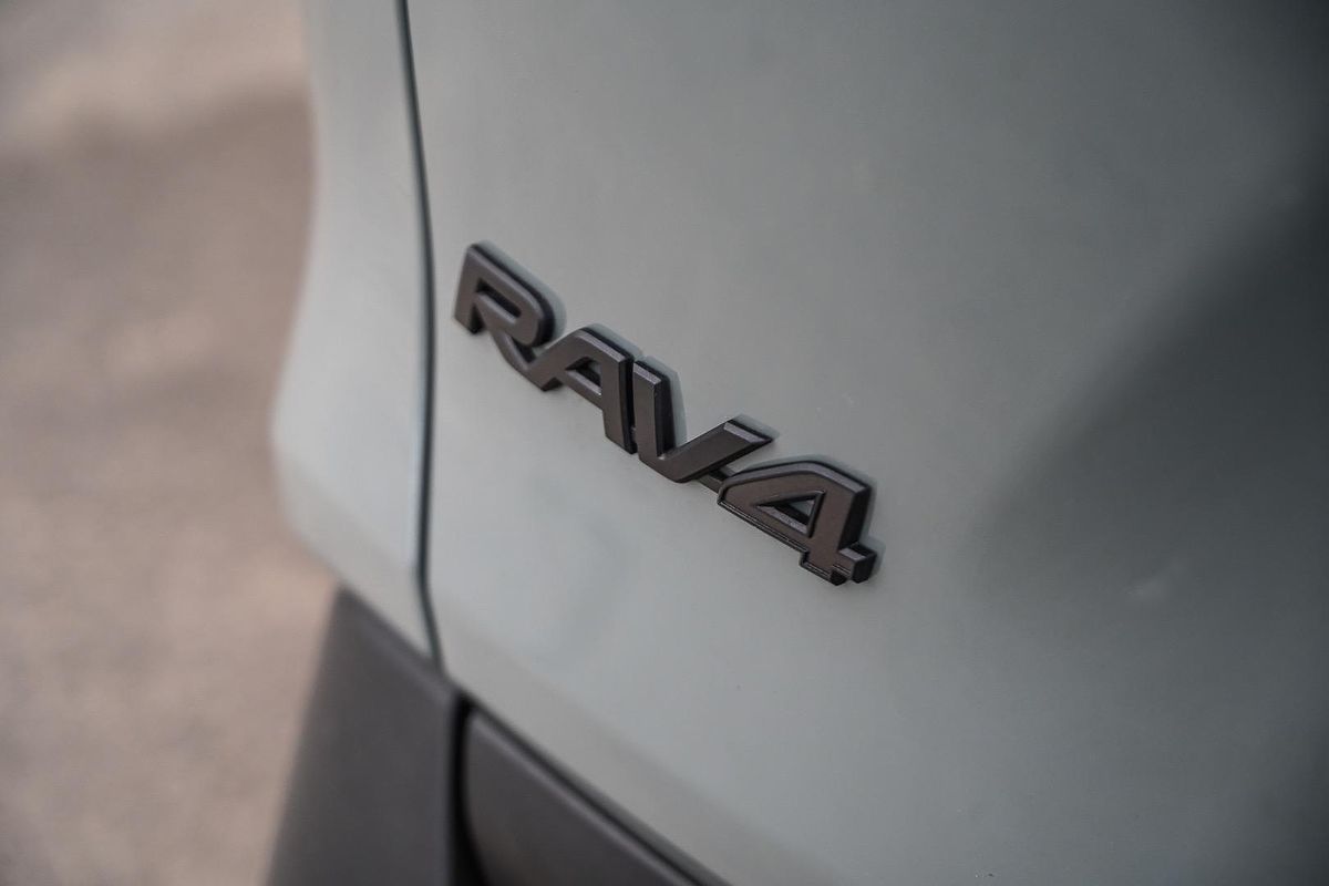2024 Toyota RAV4 Edge AXAH54R