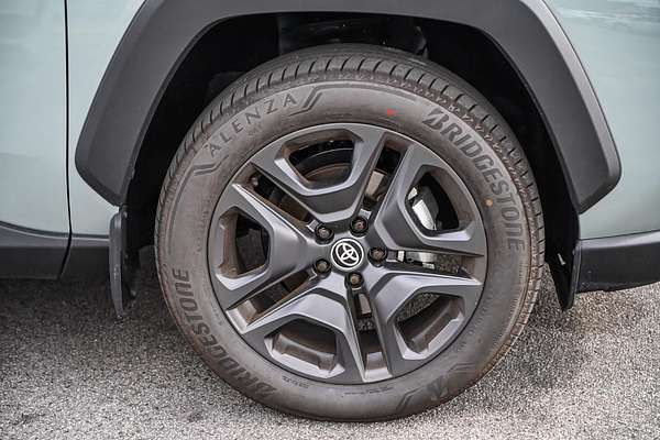 2024 Toyota RAV4 Edge AXAH54R