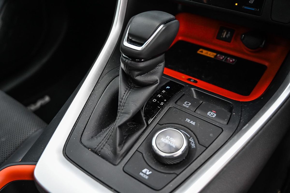 2024 Toyota RAV4 Edge AXAH54R
