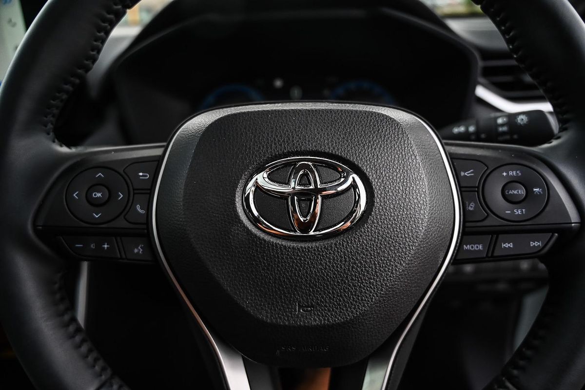2024 Toyota RAV4 Edge AXAH54R