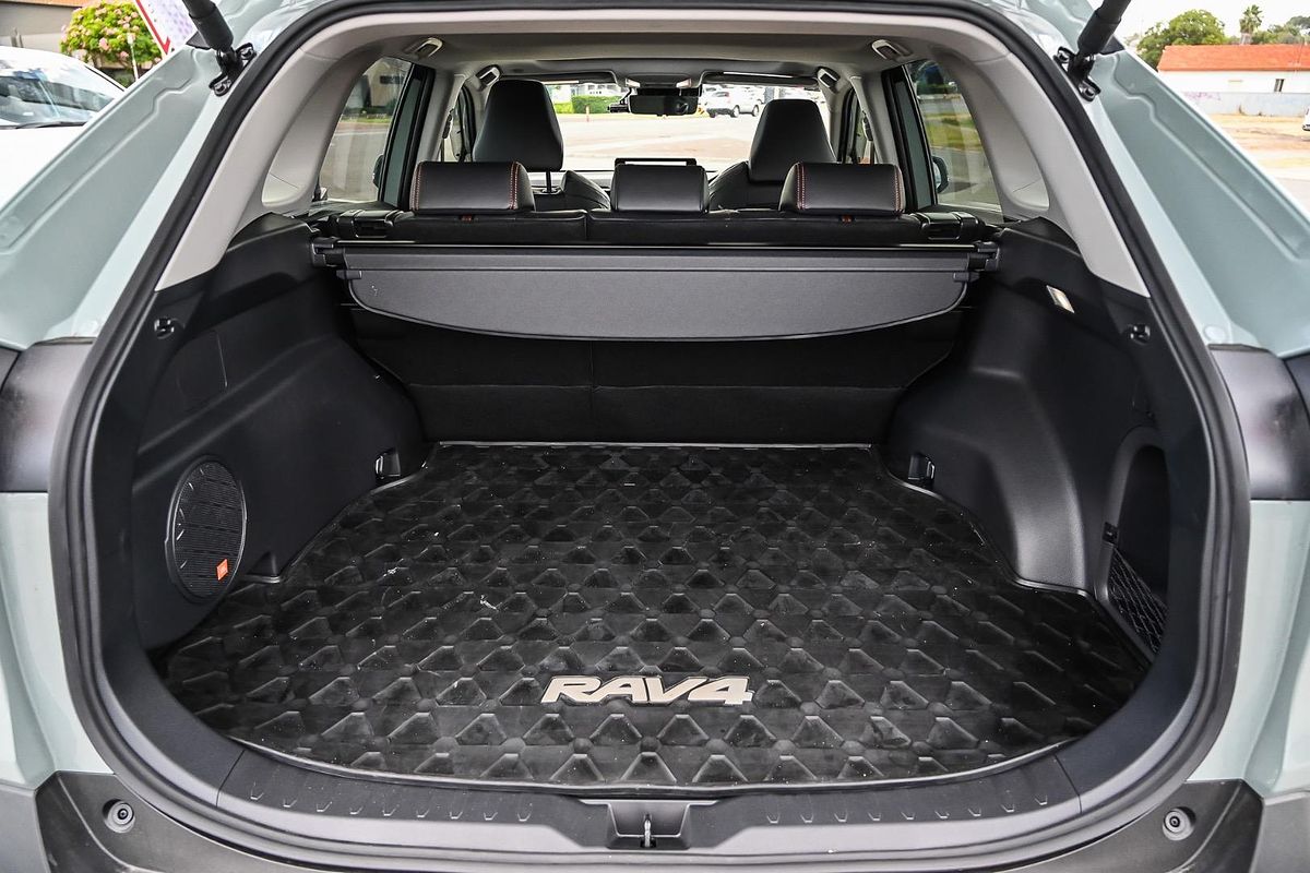 2024 Toyota RAV4 Edge AXAH54R