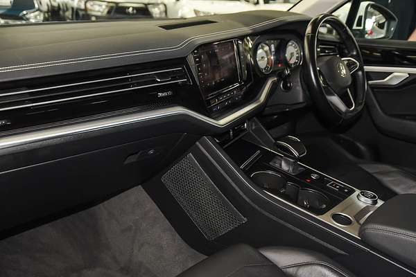 2021 Volkswagen Touareg 170TDI CR