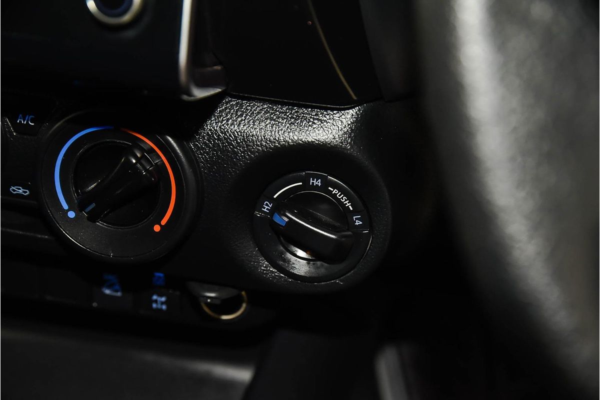 2021 Toyota Hilux SR GUN126R 4X4