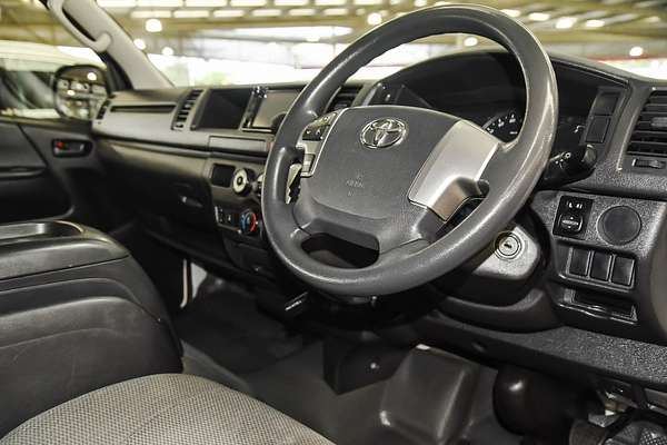 2017 Toyota Hiace Commuter KDH223R
